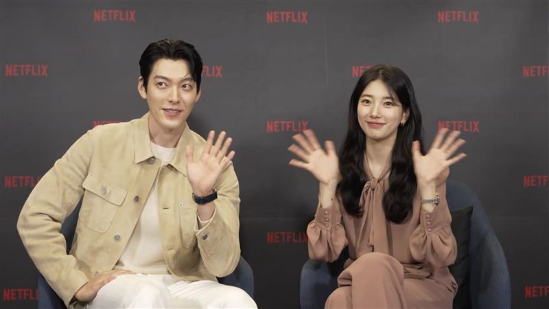 金宇彬、秀智接受媒体采访