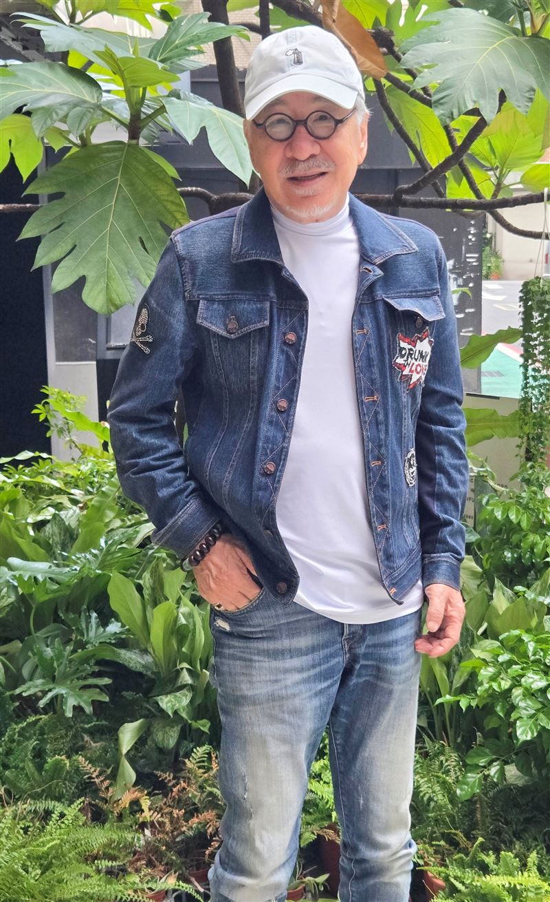 81岁孙情连开3场演唱会，申请金氏世界纪录。