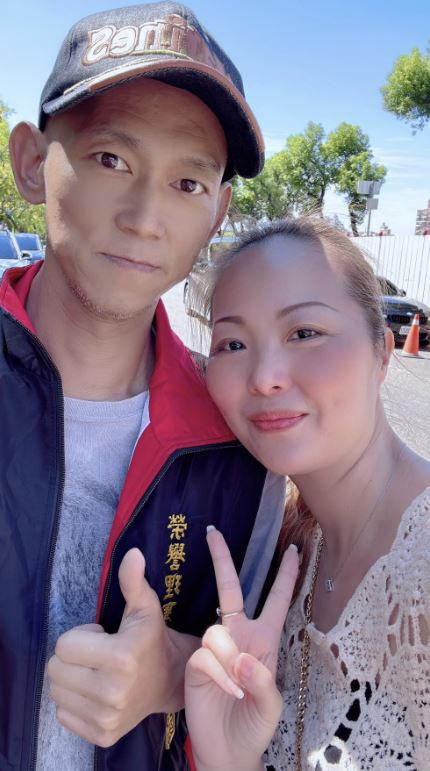 粉絲與顏正國合照