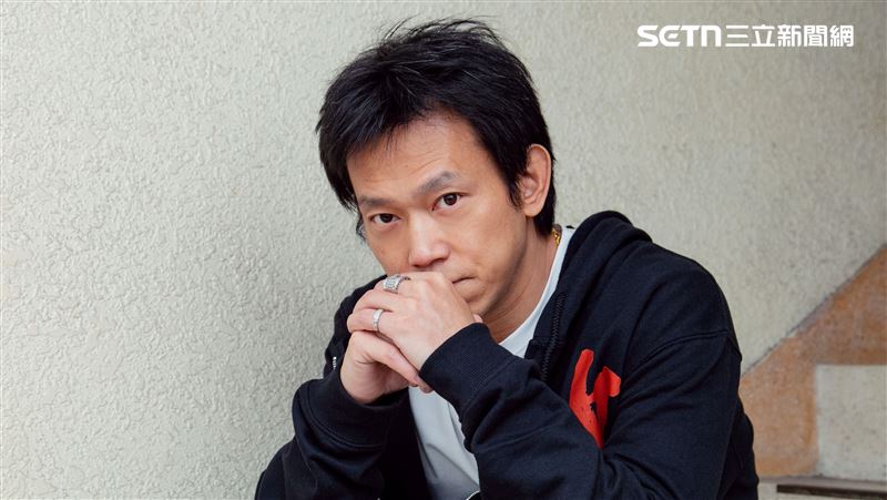 顏正國相關照片