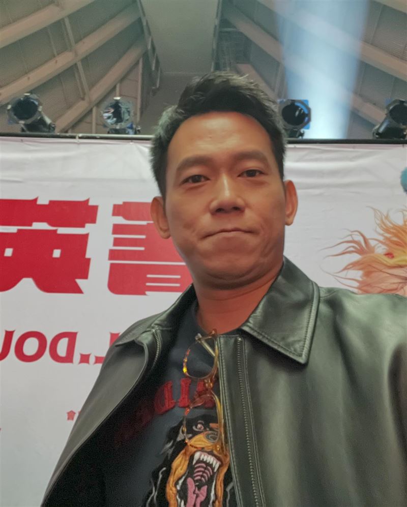 顏正國罹患肺腺癌離世