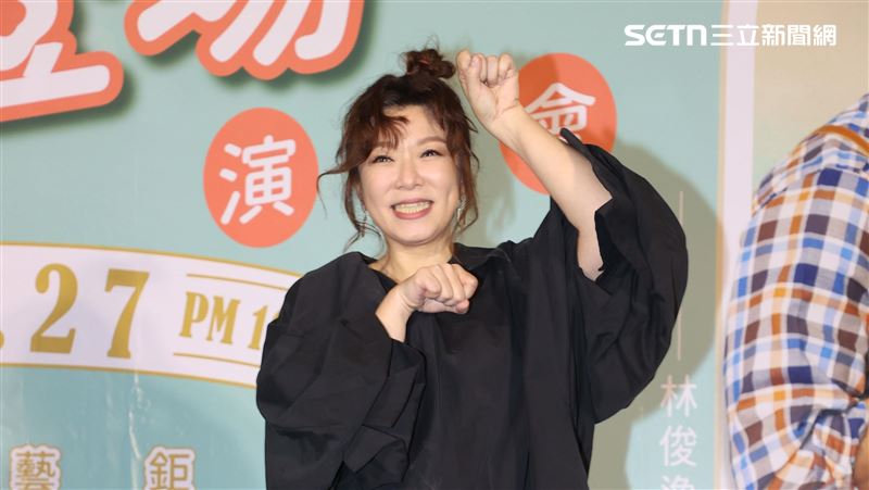 趙詠華與愛貓的照片