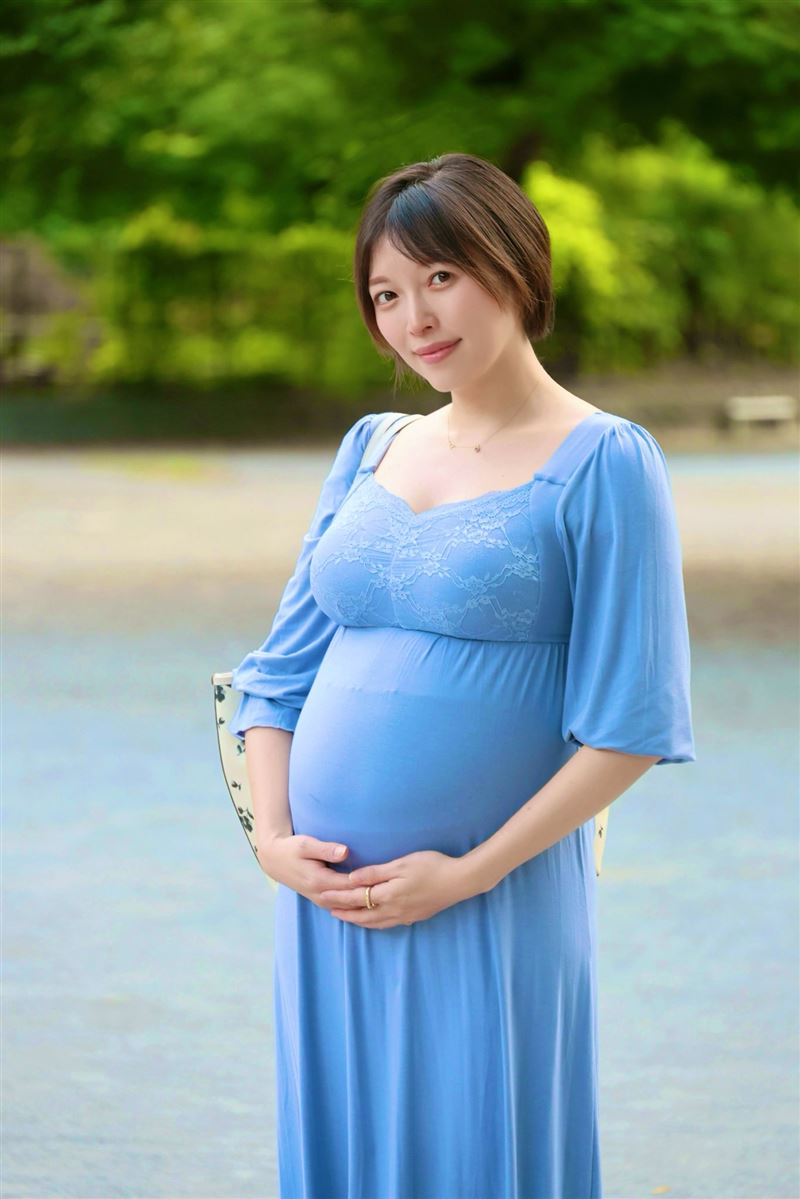 峰玲子孕照補充