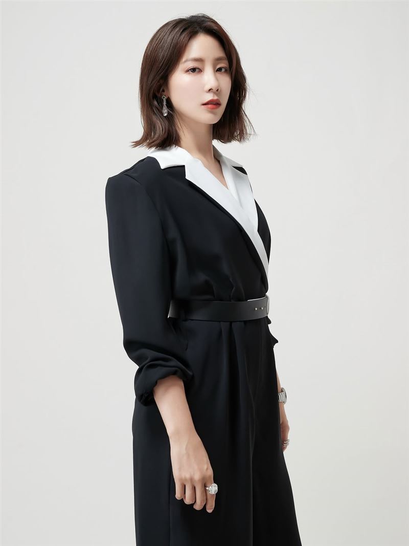 安唯綾舞會場景