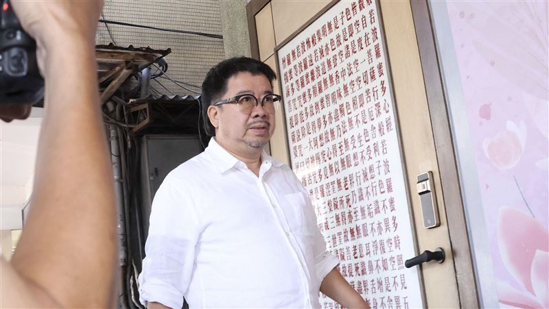 顏正國相關影像