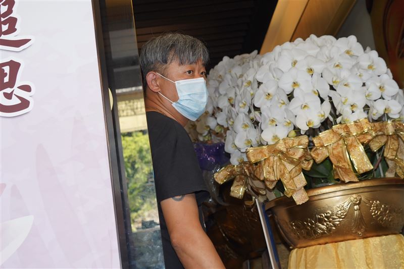 顏正國舅舅任長彬揭開他遺願