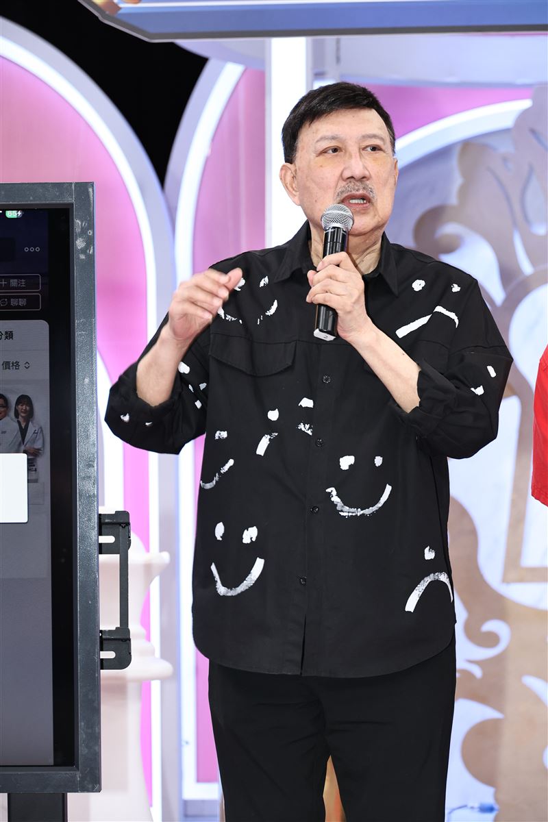 余天开嗆馆長照片