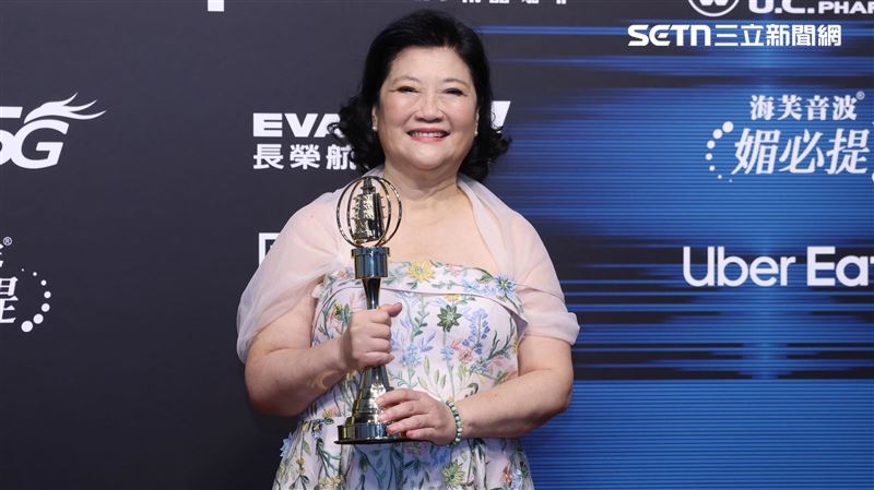 倪蓓蓓奪廣播金鐘特別貢獻獎的瞬間