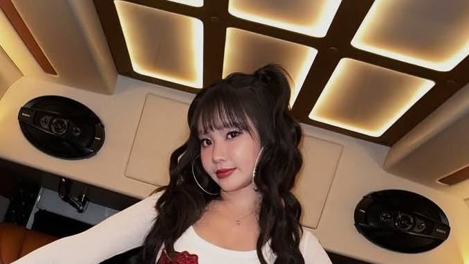 陳芳語國慶造型