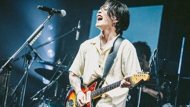 優里亞洲巡演海報與舞台照