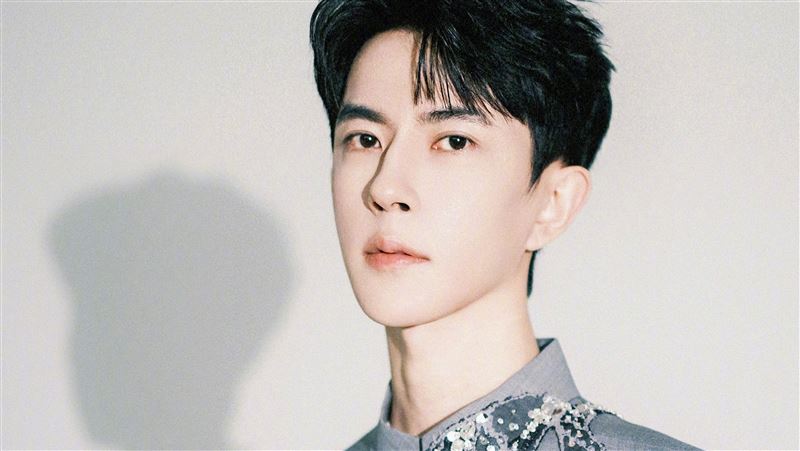 于朦朧微博截图