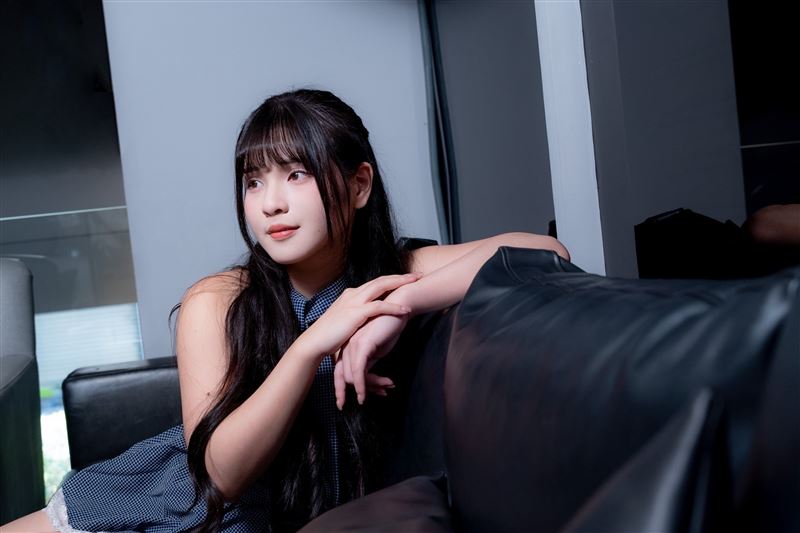 俐蓁接受专访照片