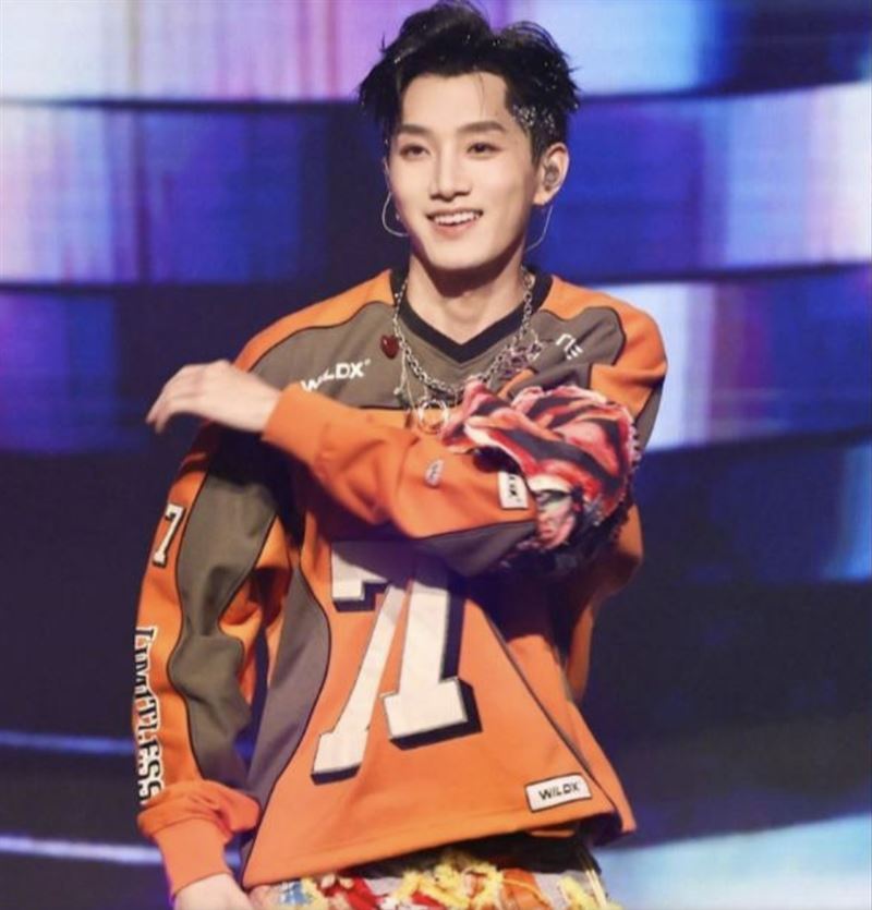 范世錡相關照片 機場/微博截圖