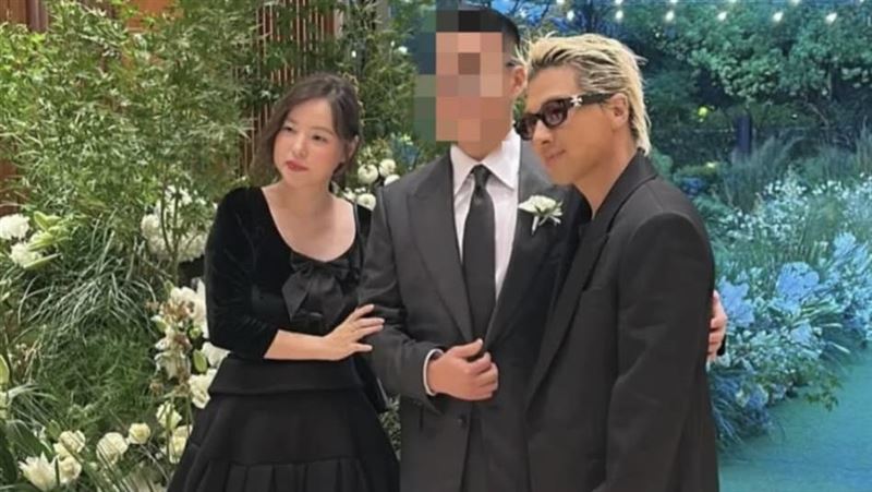 閔孝琳與太陽出席婚宴