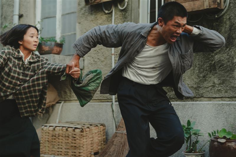 柯煒林與陳以文的緊張對手戲場景