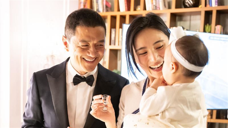 李亚鹏名下企业债务状况