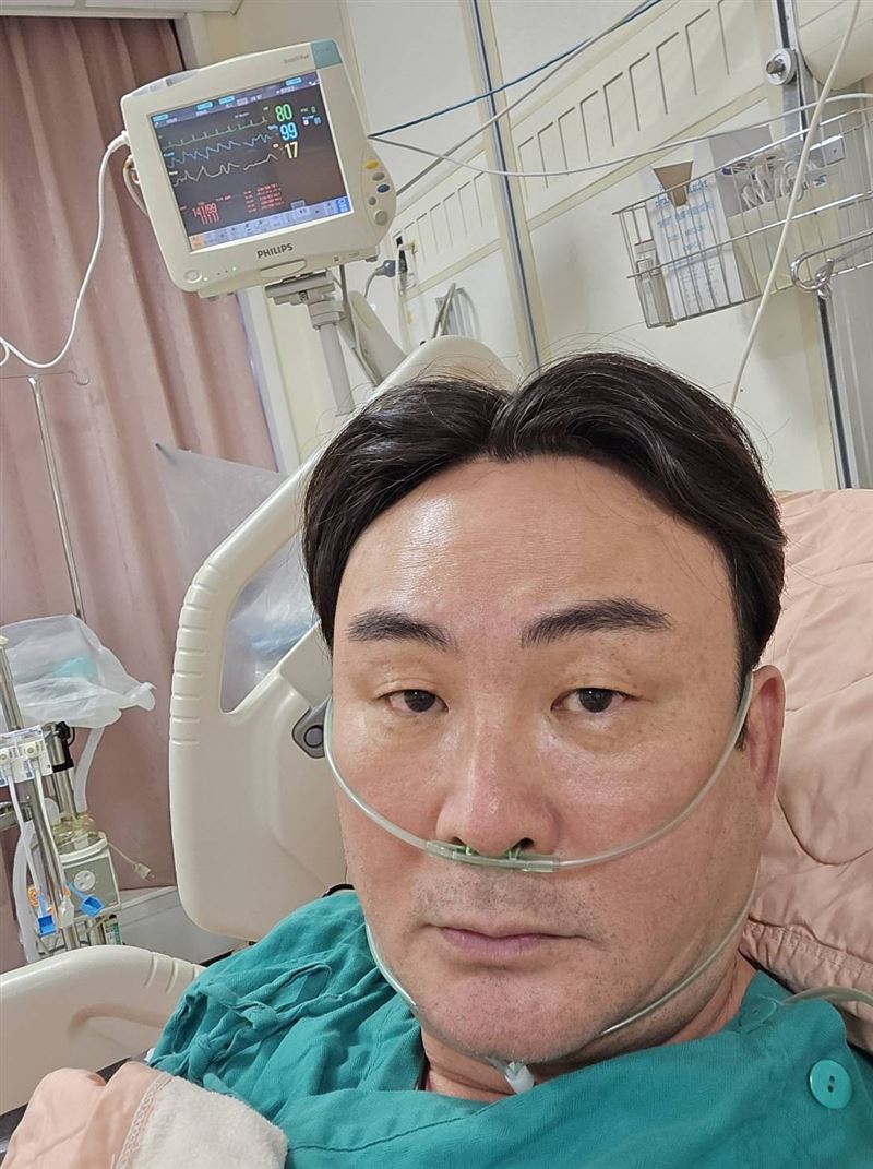 洪毛脸书发声照片