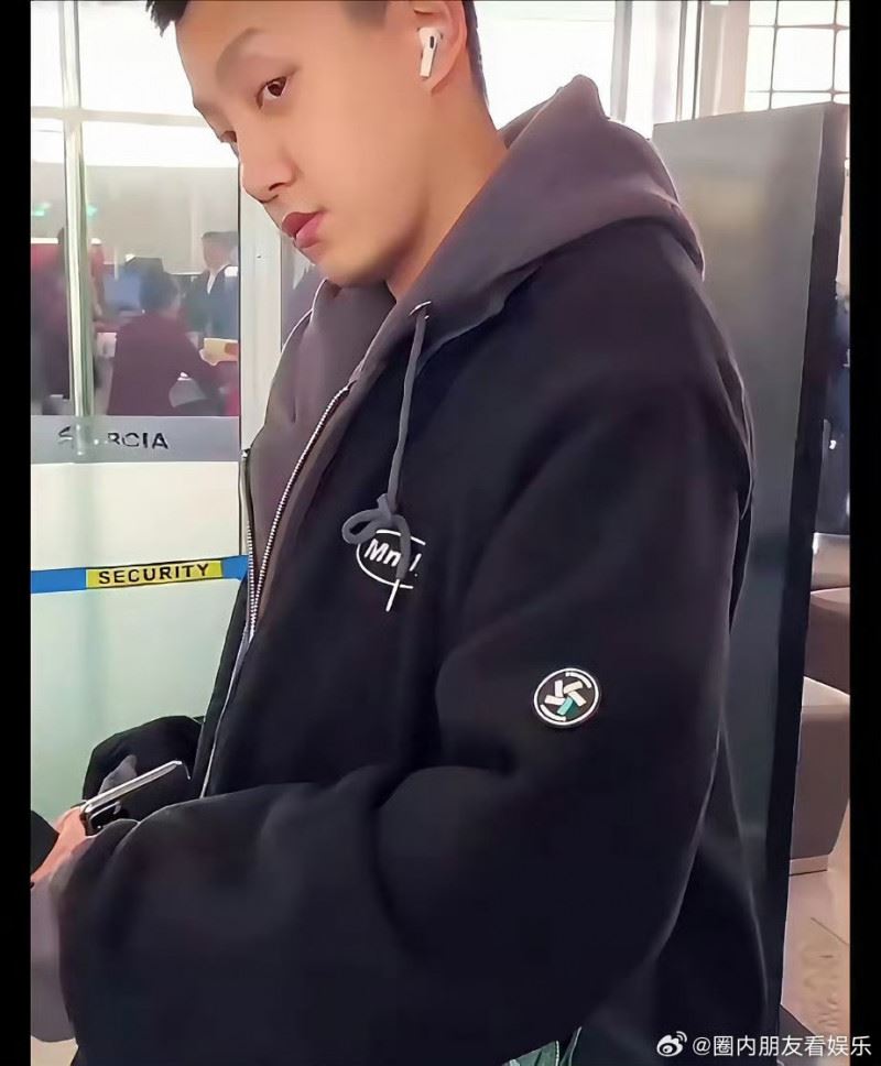 范世錡机场被拍的现场镜头