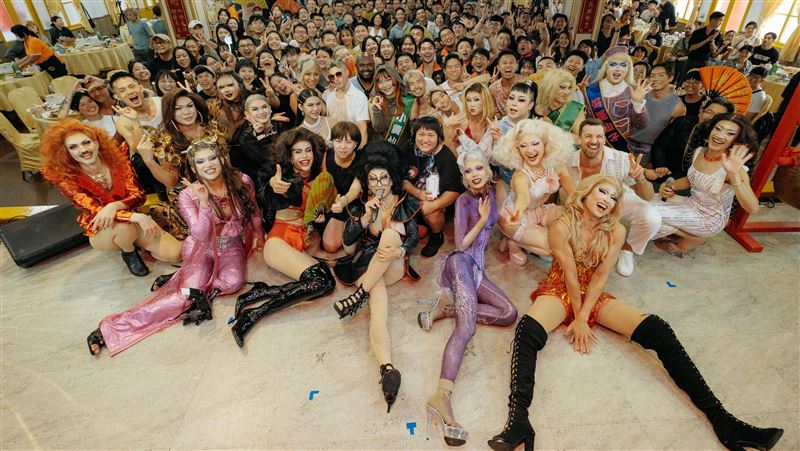 皇后大辦桌表演现场