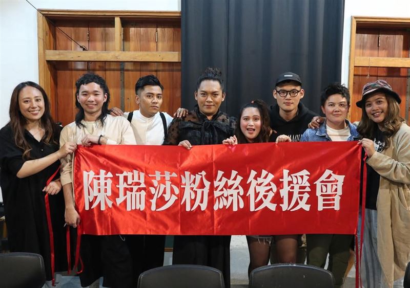 Orbis與布萊克薛薛合影