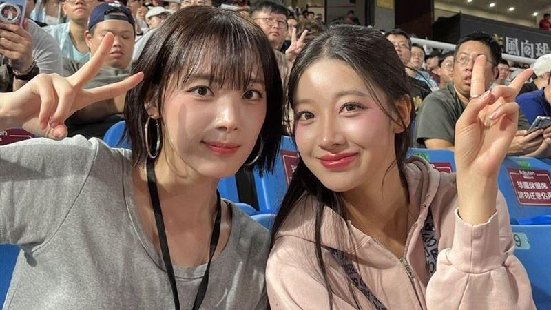 樂天桃猿韓援三本柱合影