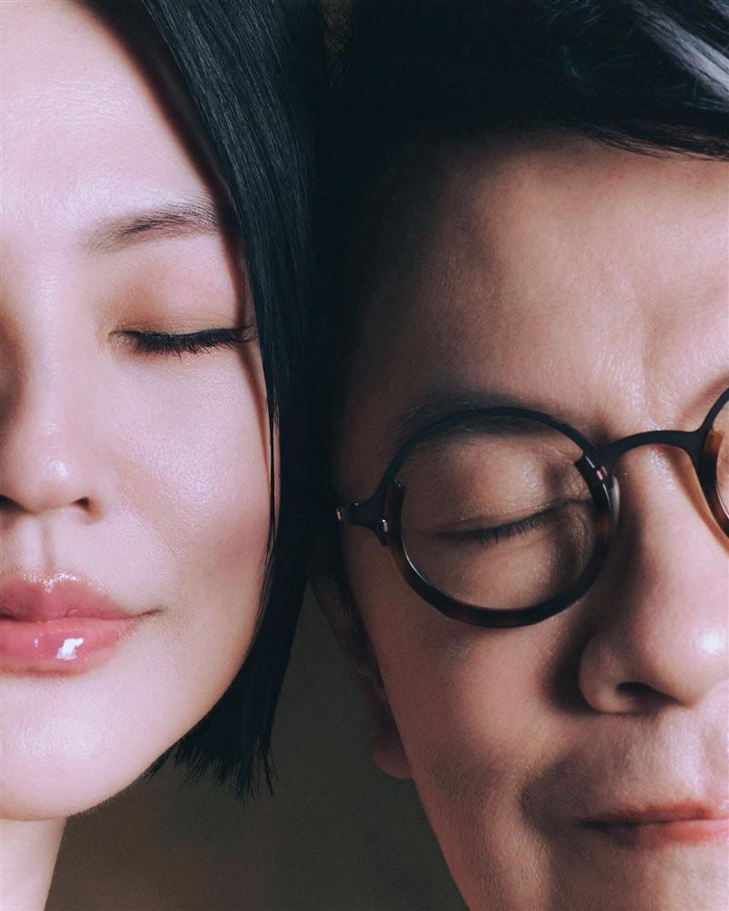 蔡康永與小S頭靠頭合影