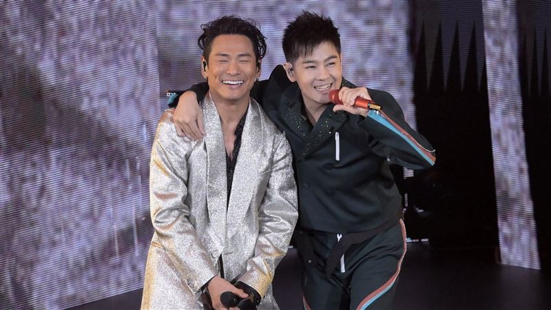 杜德偉香港紅館演唱會現場