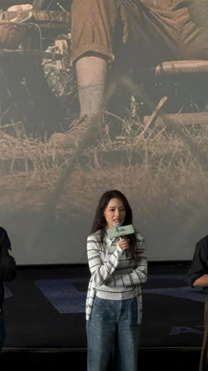 在電影宣布撤檔前幾小時,舒淇還在影廳內辦見面會。