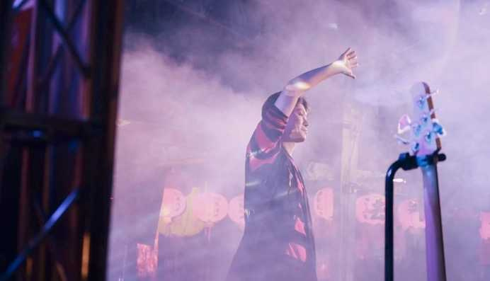 黃少谷強辯樂團