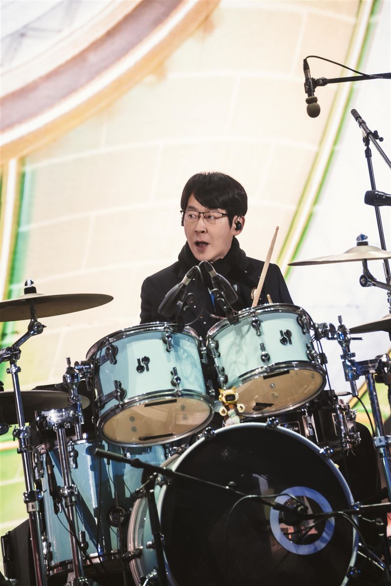 冠佑圍巾造型被團員虧