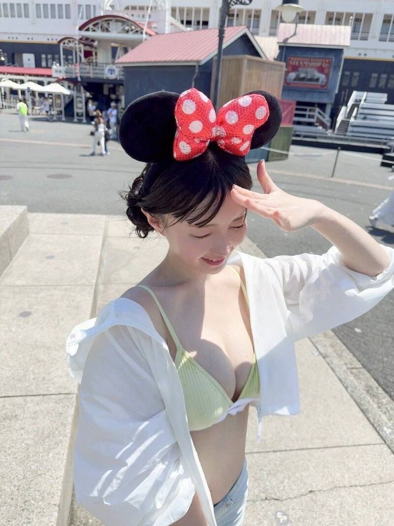 三佳詩跨界出道的示意圖