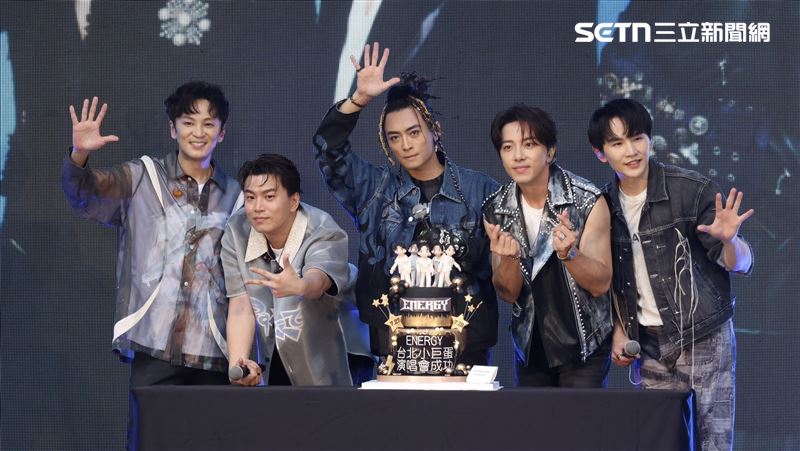 Energy成員坤達、書偉相關照片