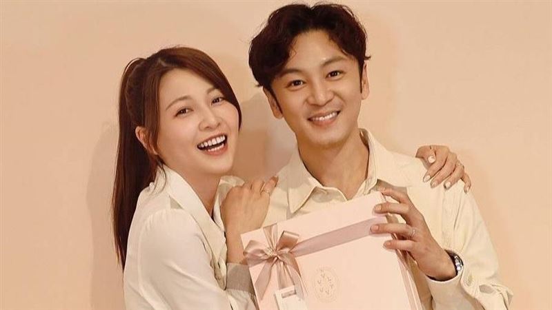 謝京穎和張書偉感情相當好