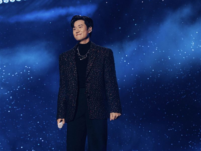 周興哲上海站照片2