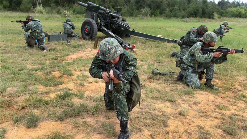 南韓兵役長期與藝人練習圖