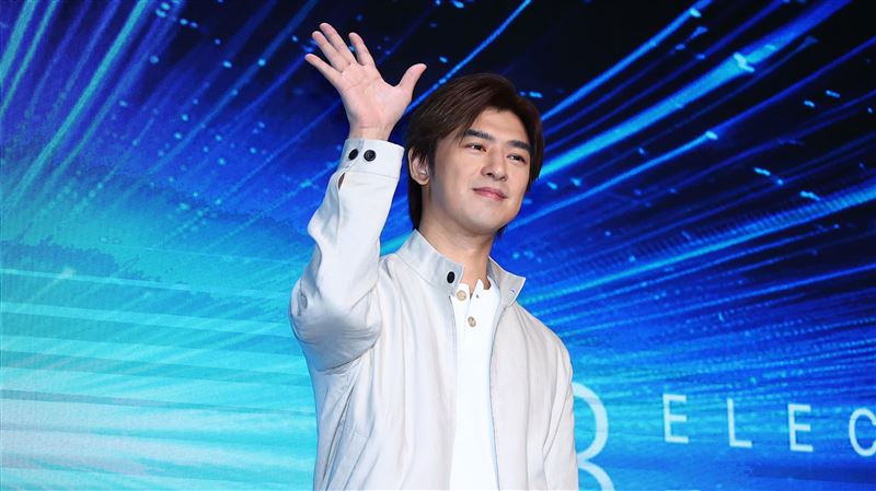 陳柏霖2011年因氣喘與血壓問題驗退照片