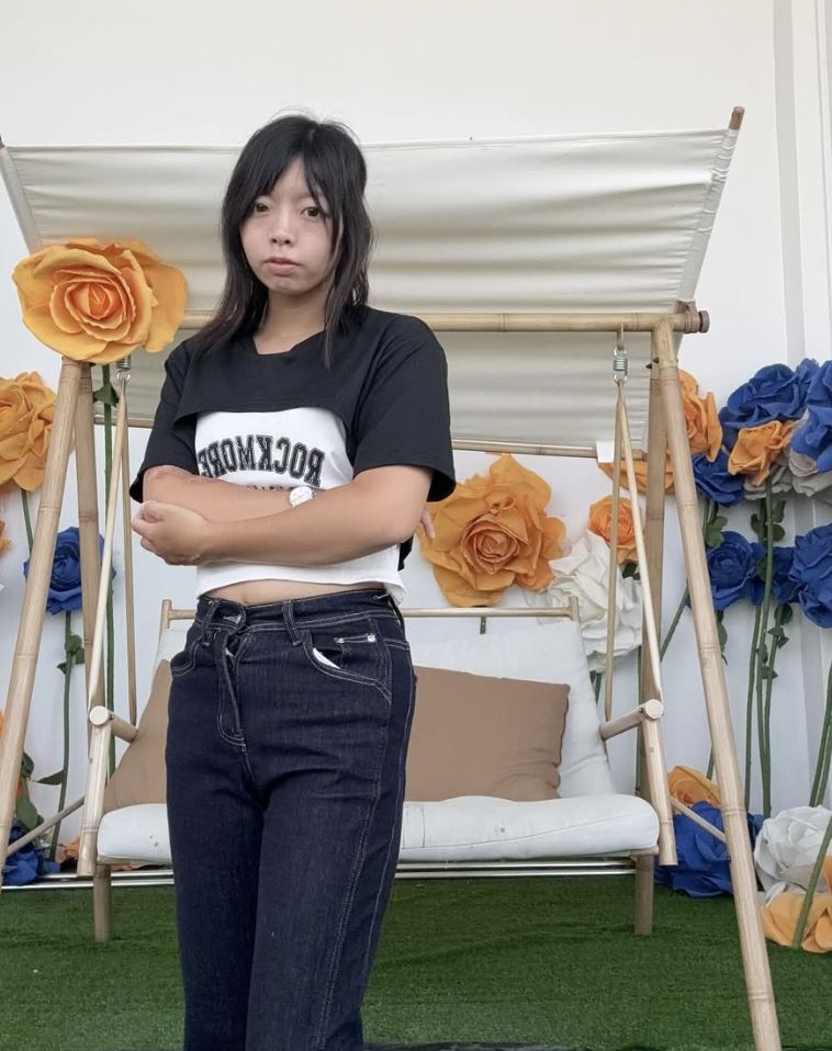 婉晴外型关注照片