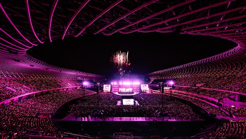 高雄夜景粉紅燈光裝點城市迎接BLACKPINK