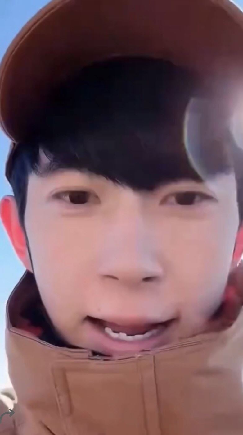 網友發現牙齒消失截圖