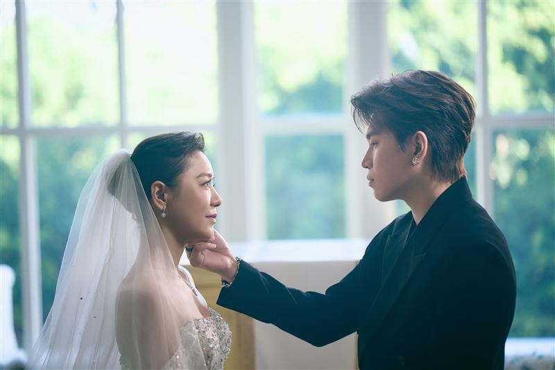 丁噹與蕭景鴻合唱