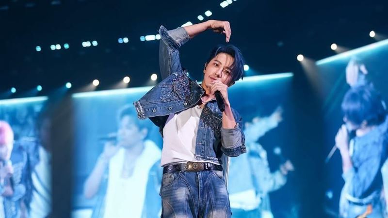 坤達涉閃兵（圖／翻攝自坤達IG）