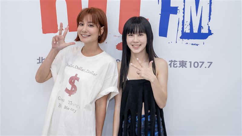 白安与莎莎合照及节目现场