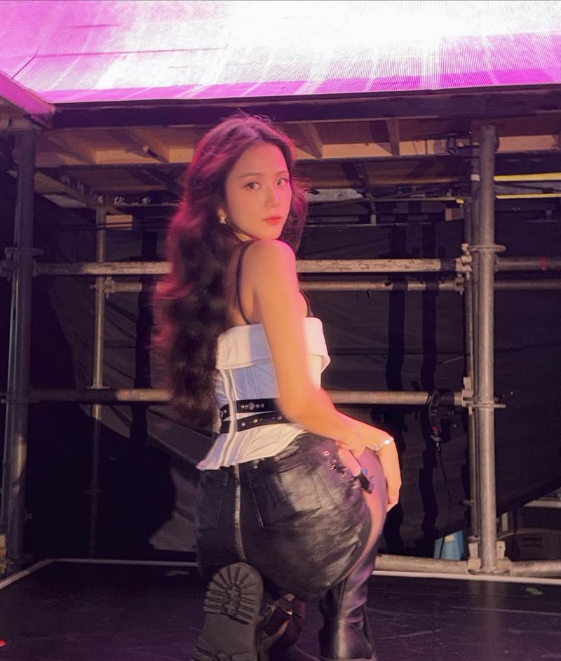 Jisoo在世運主場館后台拍摄的照片