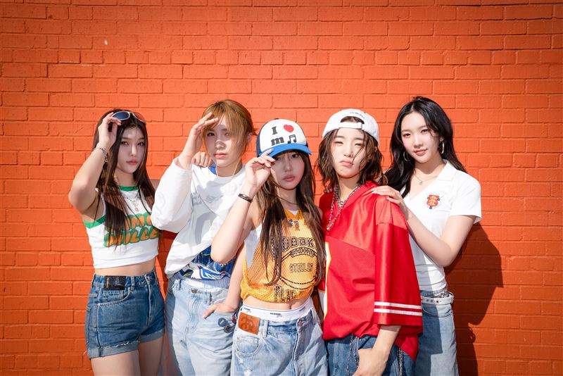 YOUNG POSSE成员合照