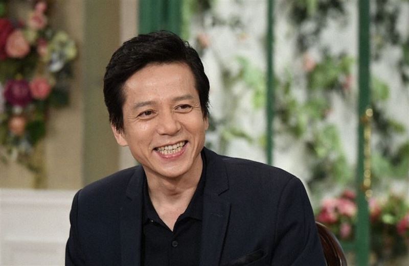 两人交往与争议