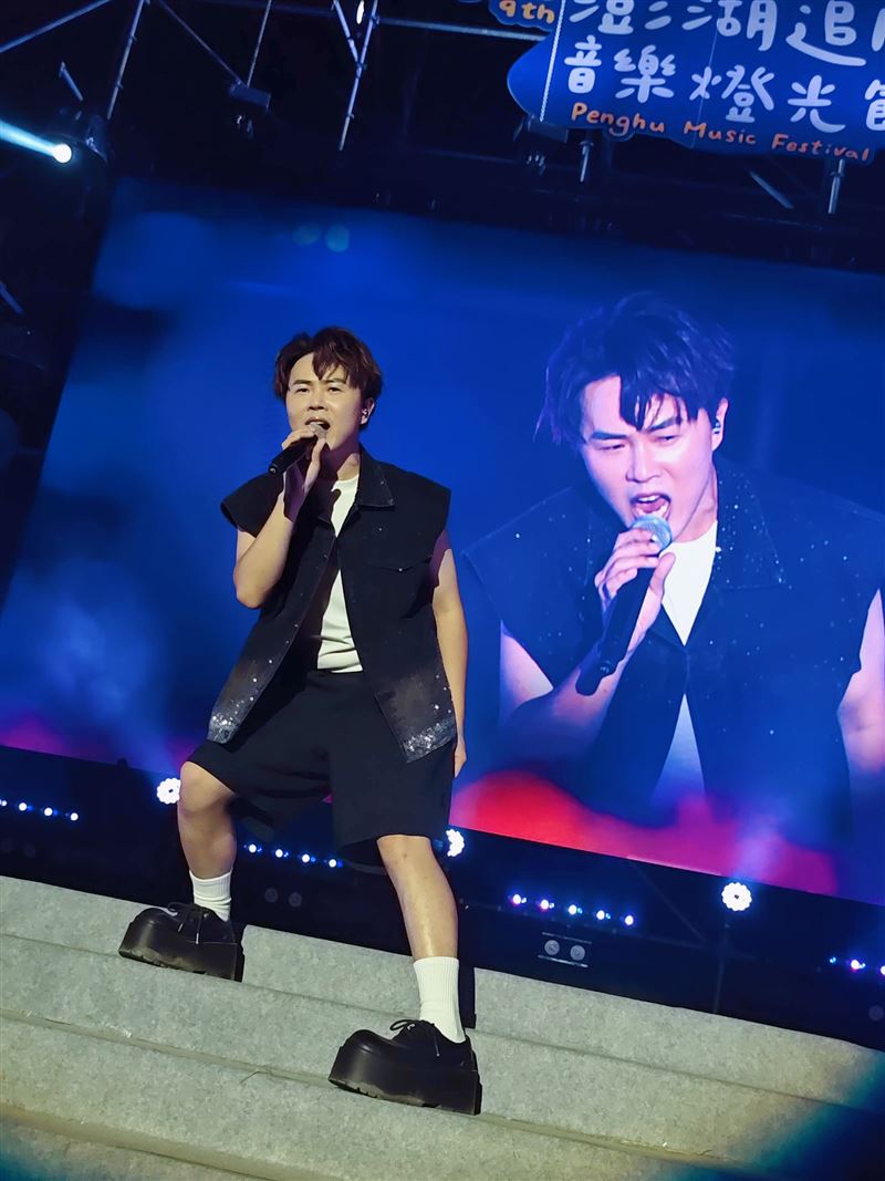 尾牙人氣王照片