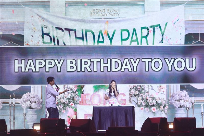 鄭恩地與粉絲互動照片