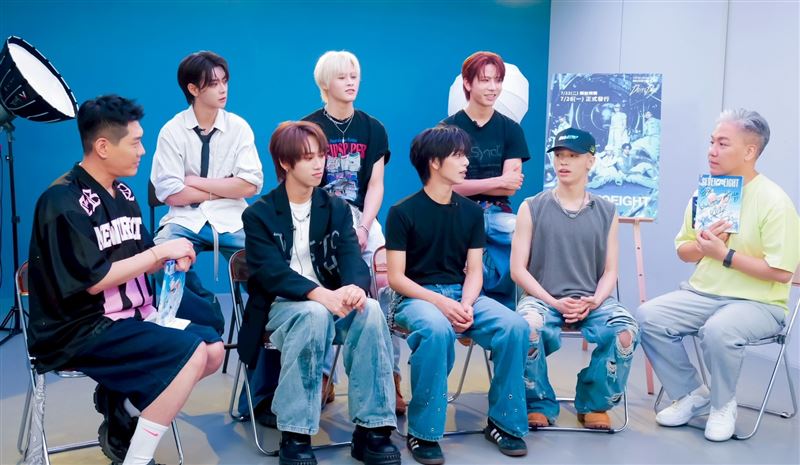 SEVENTOEIGHT成員合影
