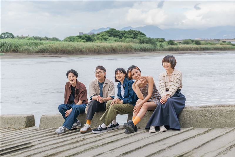 閃閃閃閃詮釋BYE BYE