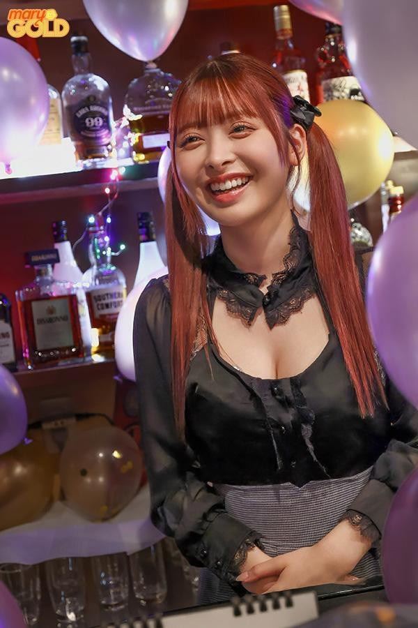 瀧本胡桃酒吧打工照